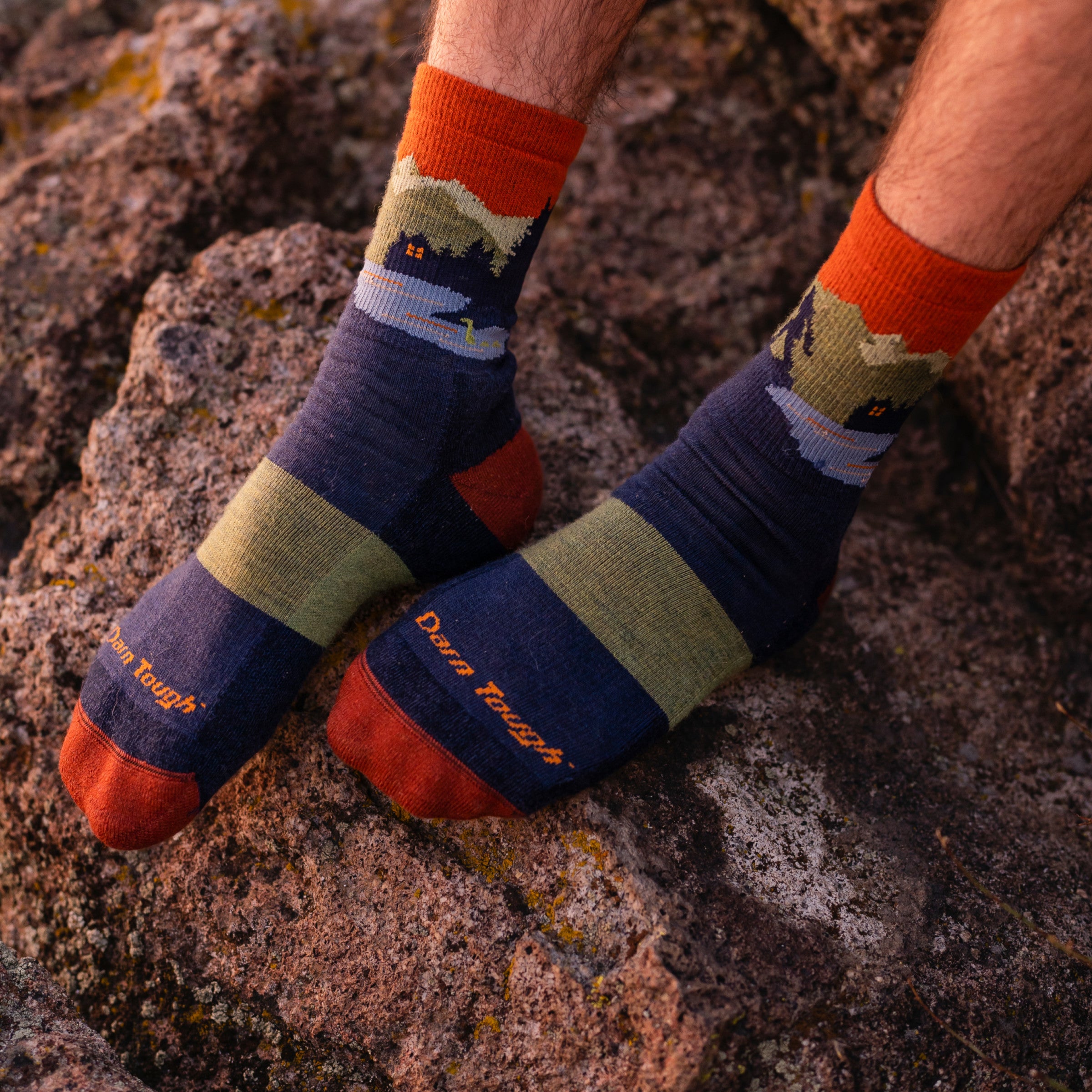 Men's Close Encounters Micro Crew Midweight Hiking Socks - Image 2