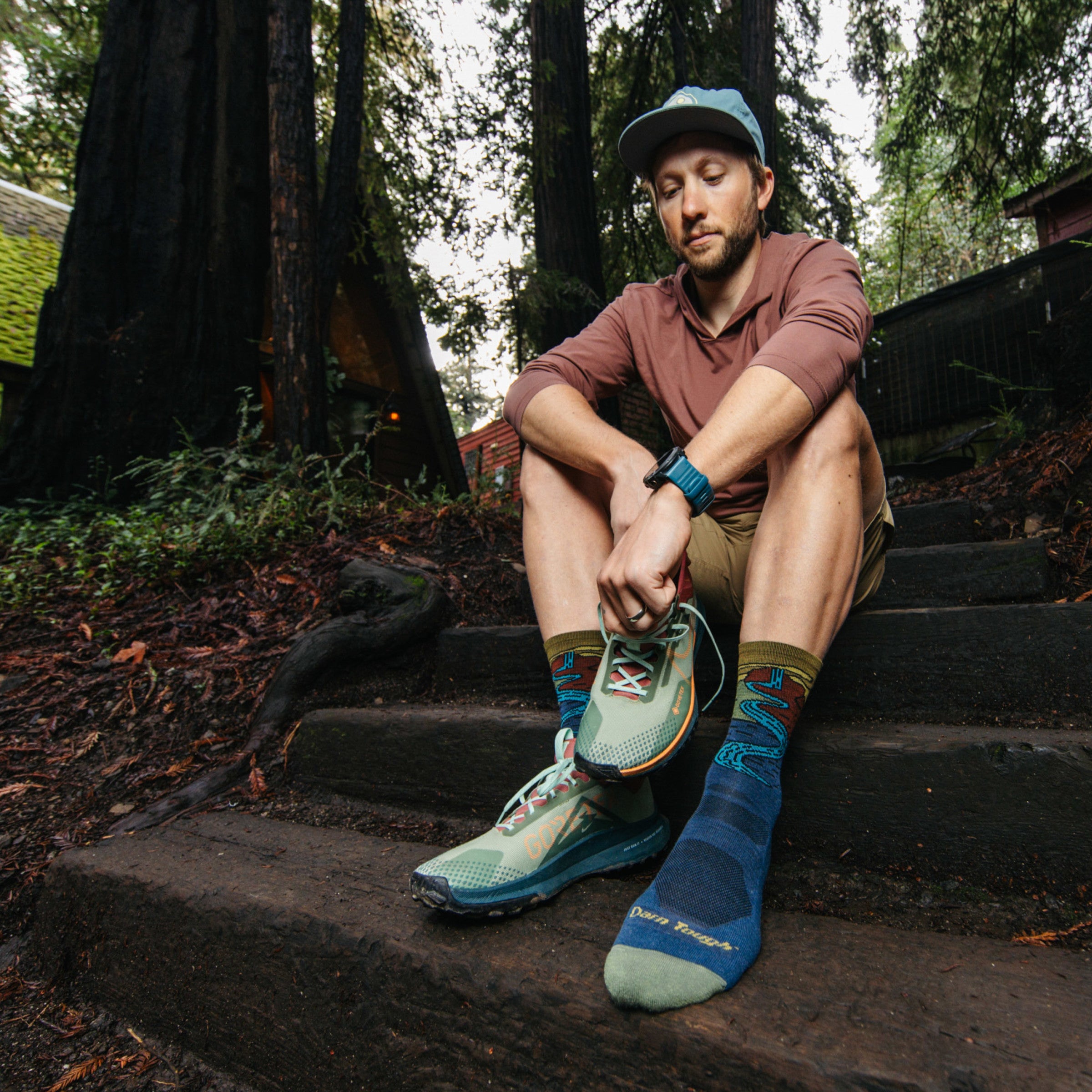 Men's Chasing Waterfalls Micro Crew Lightweight Hiking Socks - Image 4