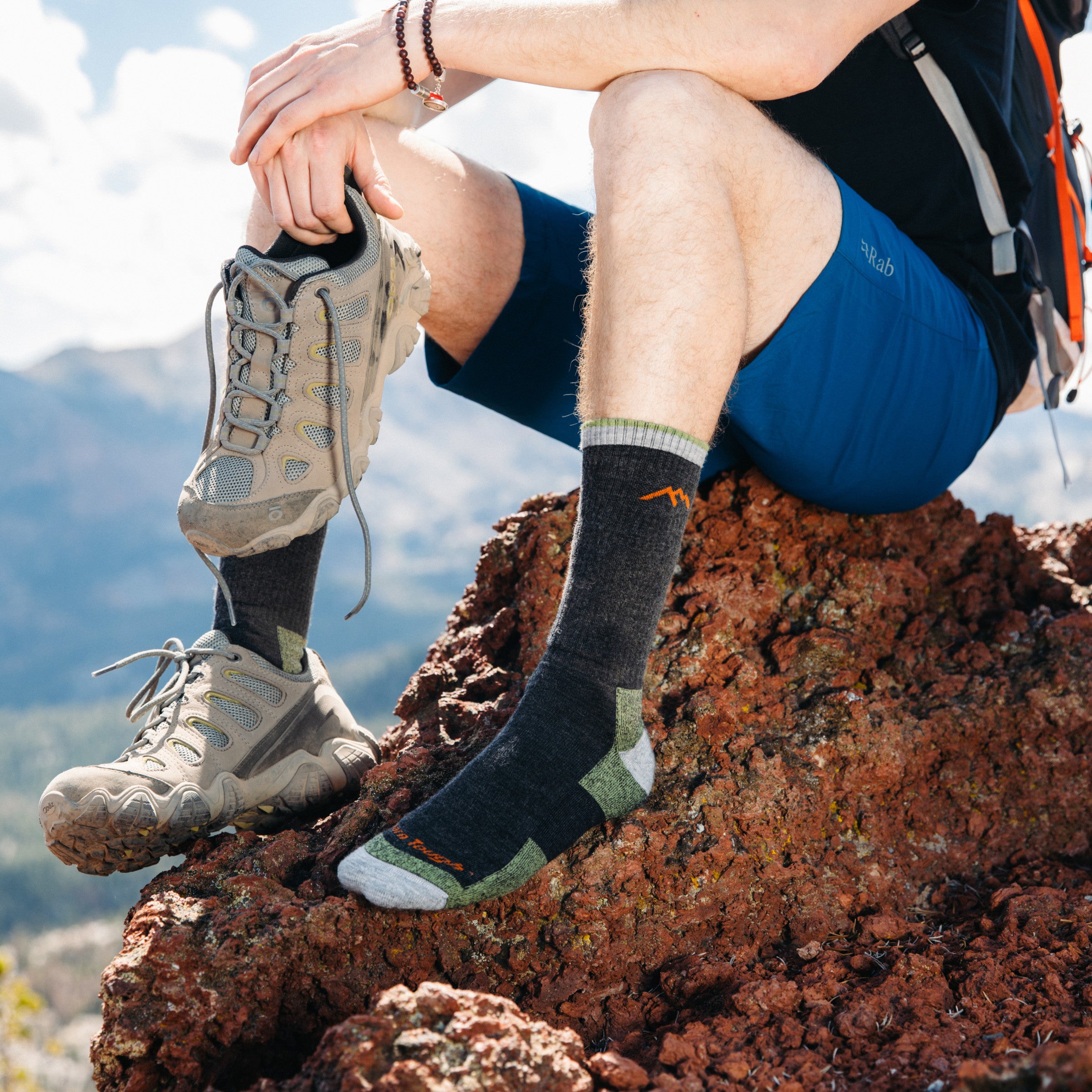 Men's Hiker Boot Midweight Hiking Socks - Image 9