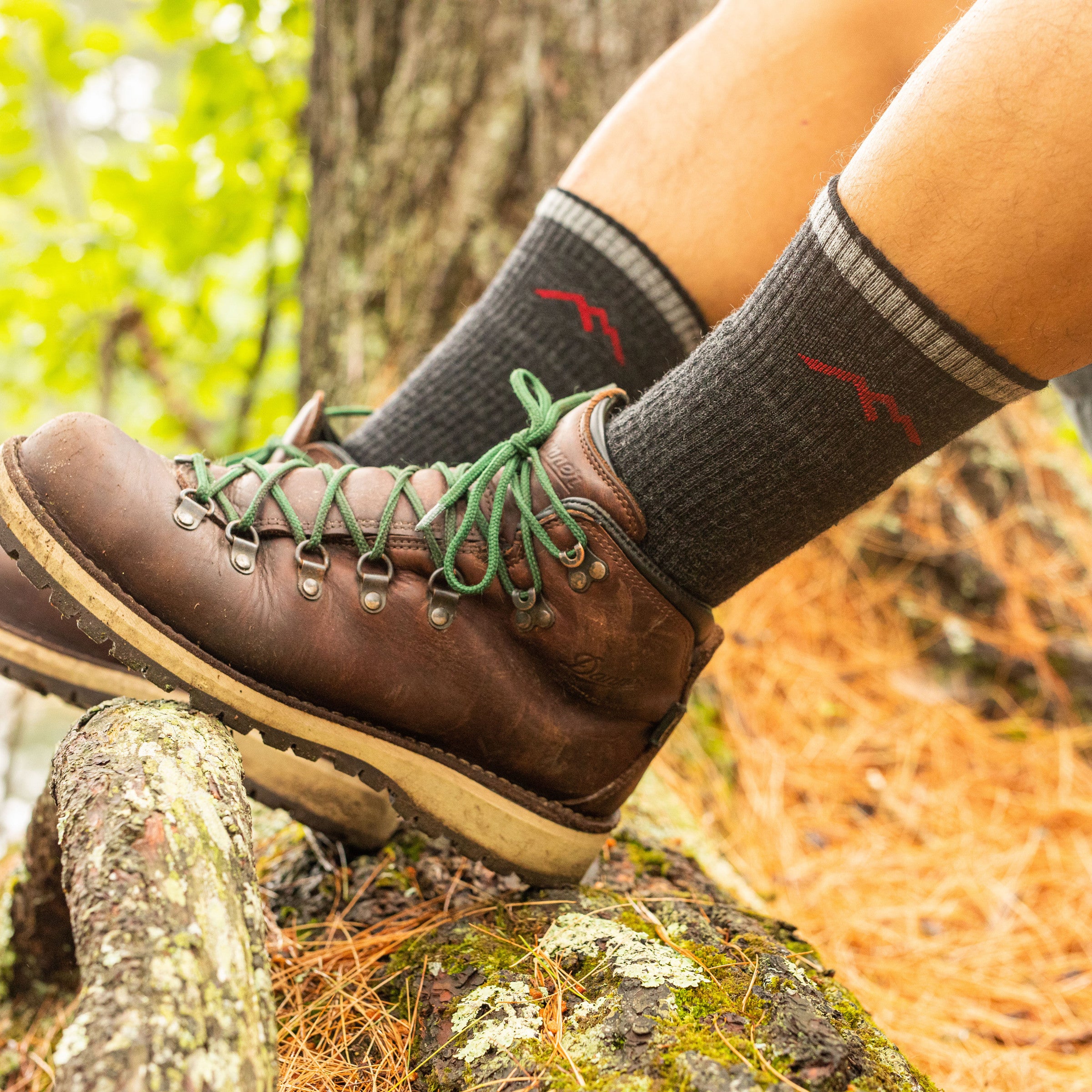 Men's Hiker Boot Midweight Hiking Socks - Image 11
